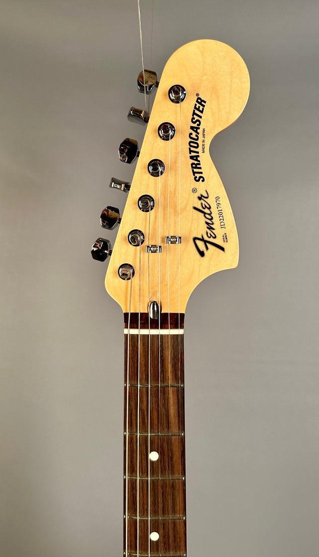 Fender MIJ Limited International Color Stratocaster, Rosewood Fingerboard,  Morocco Red with Gig Bag